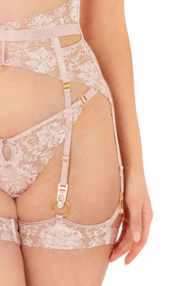 Vita Garters