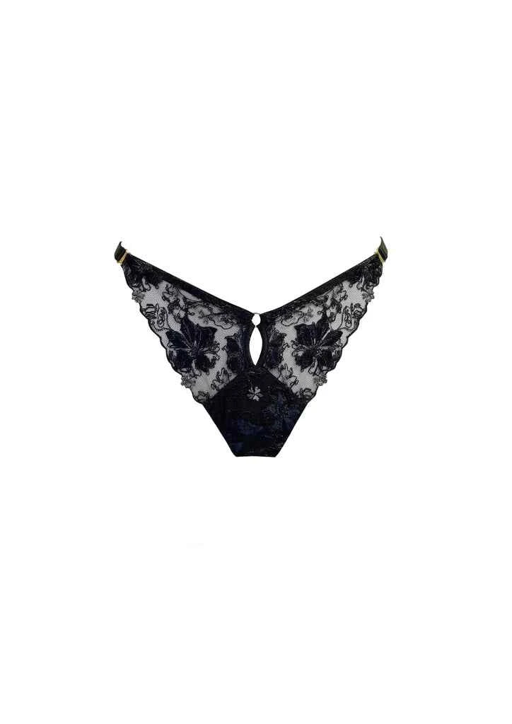 Vita Thong