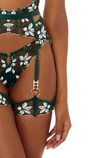 Vita Garters
