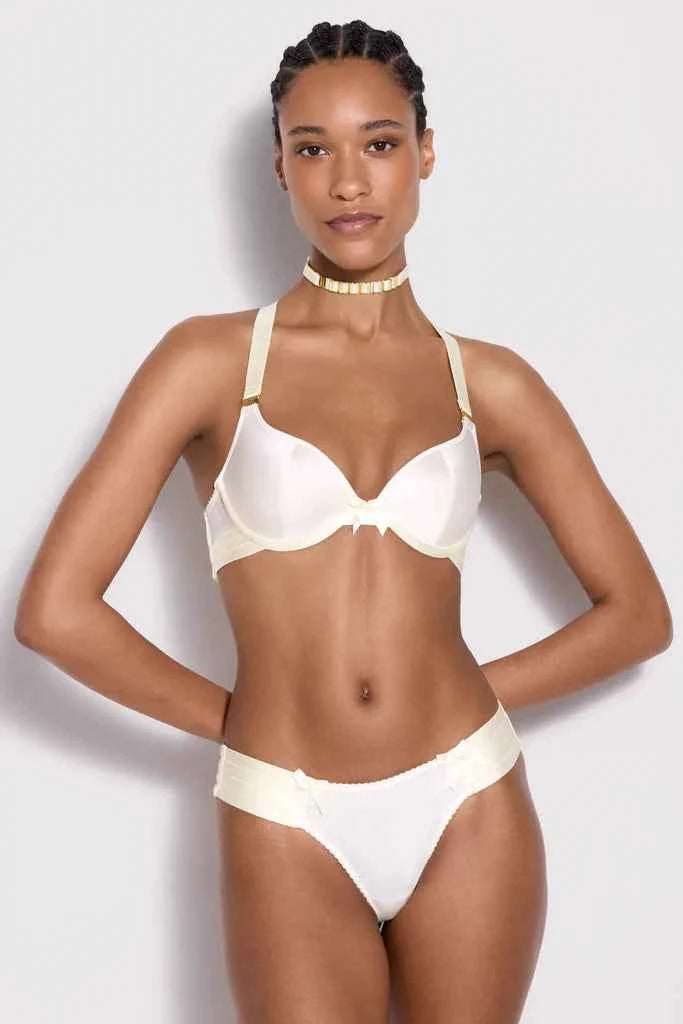 Push-Up Bra